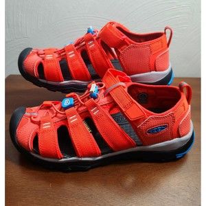 Keen Newport Neo H2 1025101 Textile Youth Sandals Size 4 US Gently Worn
